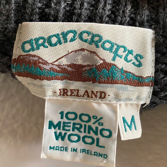 Arancrafts Grey Cardigan Size Small 100% Merino Wool Handwoven in Ireland - Picture 4 of 6